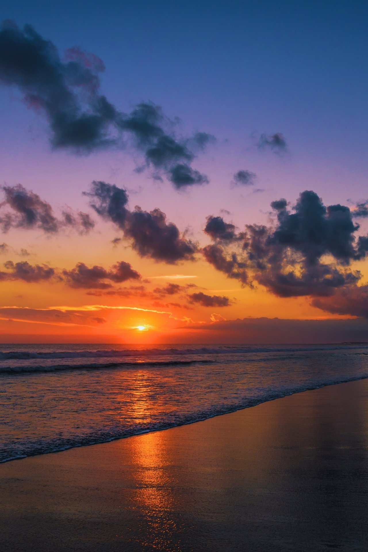 Sunset walks & Seminyak scenes One Eleven Resorts Bali